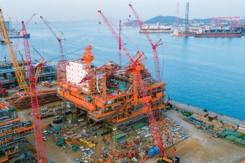 渤海湾首个千亿方大气田中心平台建造完成